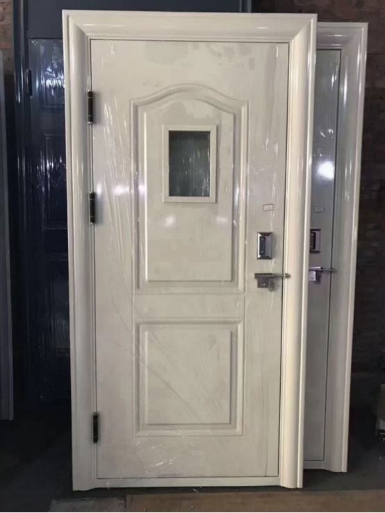 华亭学校教室门