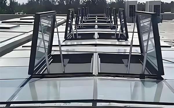 华亭兰州华亭排烟窗选型安装与维护实用指南