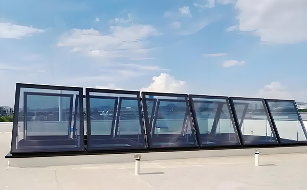 华亭排烟窗有效面积计算方法与应用